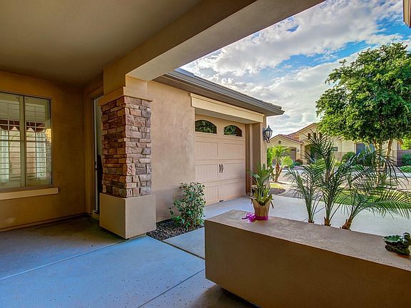 4th image of 1473 E Zion Way