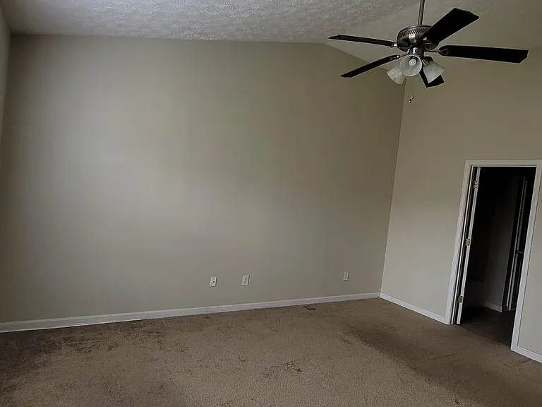 5603 Collington Ct — Photo 26