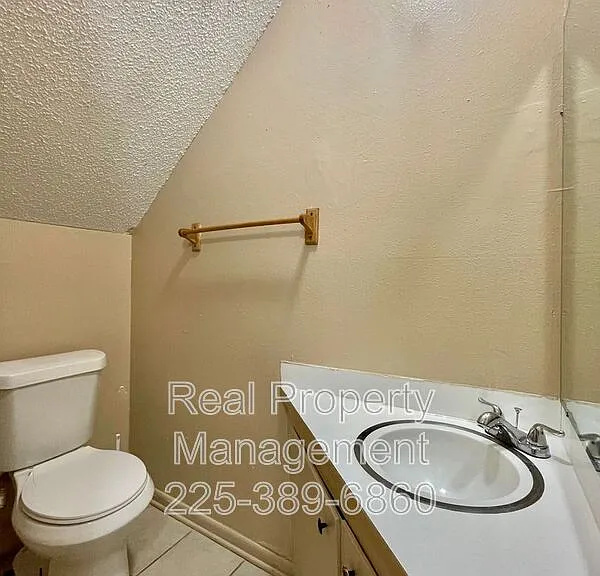10952 Cherry Hill Ave #4 — Photo 6