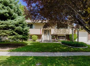 6287 S Lauritzen Dr, Taylorsville, UT 84129