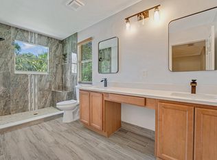 813 Imperial Lake Rd, West Palm Beach, FL 33413