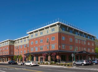87 N Chestnut Street #201, New Paltz, NY 12561
