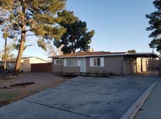 16207 Seneca Rd, Victorville, CA 92395
