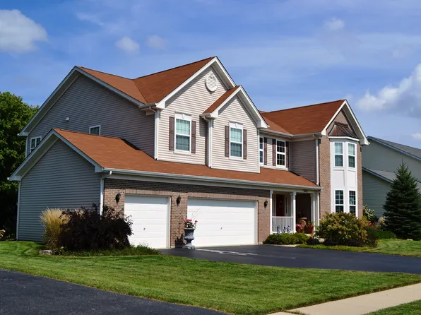 1842 Walnut Glen Blvd, Island Lake, IL 60042