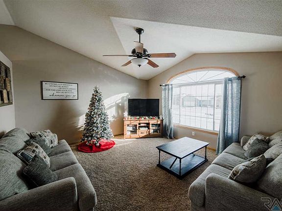 2nd image of 6809 S Crane Ave