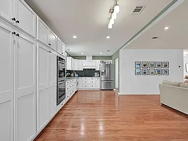 804 Cloverview Dr — Photo 16