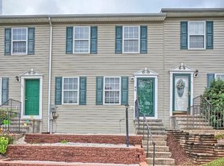 40 Red Barberry Dr, Etters, PA 17319