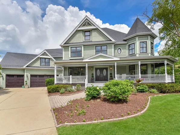 0N091 Alexander Dr, Geneva, IL 60134