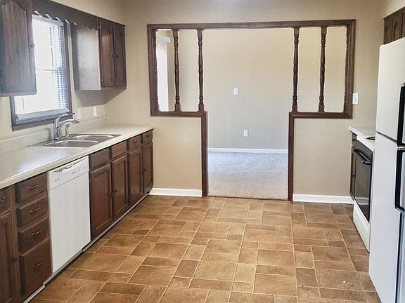 2nd image of 5515 Cooke Ct