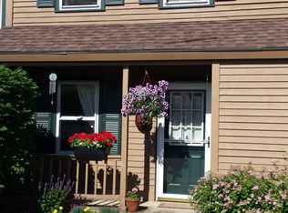 68 Hayes Ave, South Burlington, VT 05403