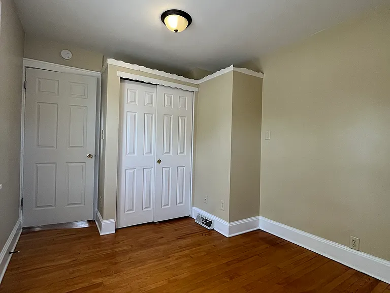 2223 E Vollmer Ave — Photo 11