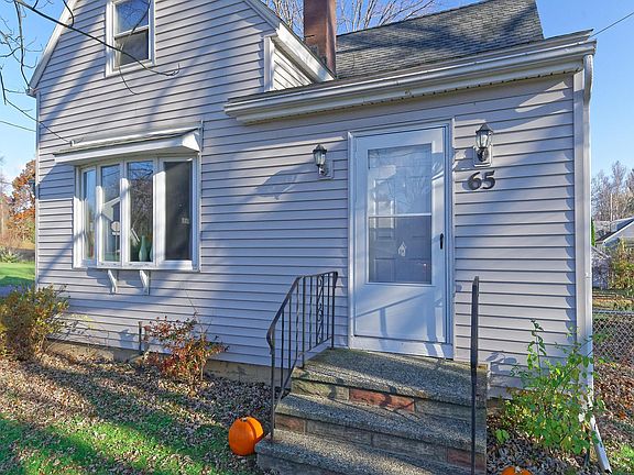 3rd image of 65 Monroe Ave