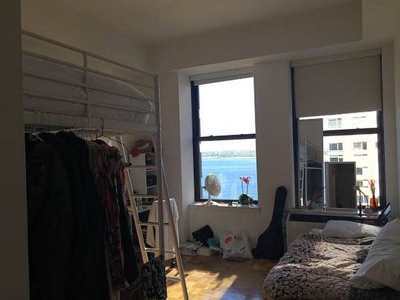 2nd image of 1 West St APT 1940