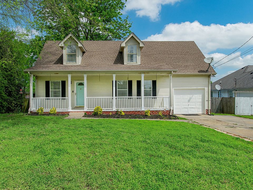 1st image of 104 Chenoweth Ln