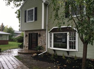30622 Young Dr, Gibraltar, MI 48173