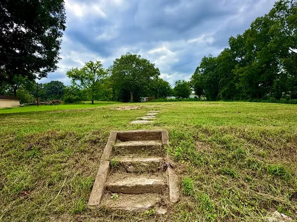 9805 Highway 641 N, Puryear, TN 38251