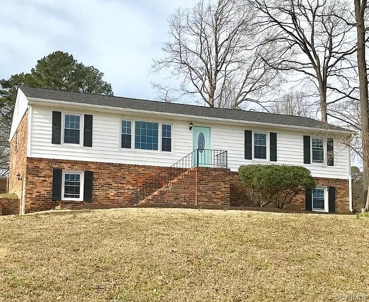1st image of 6408 Lakeway Dr