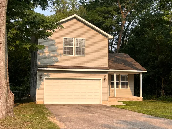 1520 Playstead St, West Bloomfield, MI 48324