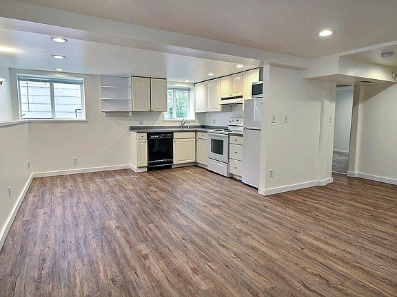 Lots of light in this apartment and open, flexible space for for furnishings.