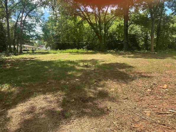 403 W Carlisle St, Gaffney, SC 29341