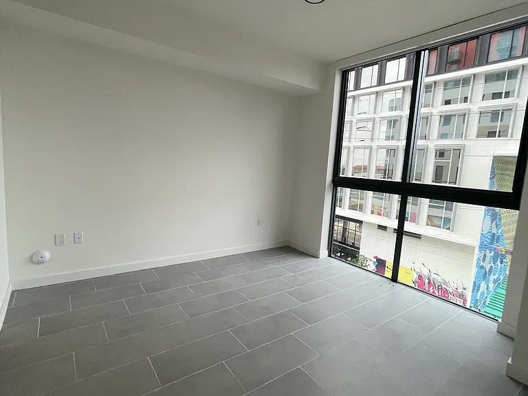 108 NW 27th St #B2 — Photo 8