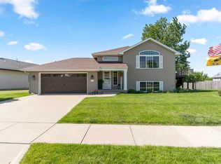 3311 Wintergreen Dr, Iowa City, IA 52240