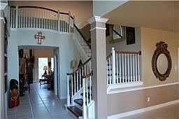 3rd image of 305 Pinnacle Cove Ct