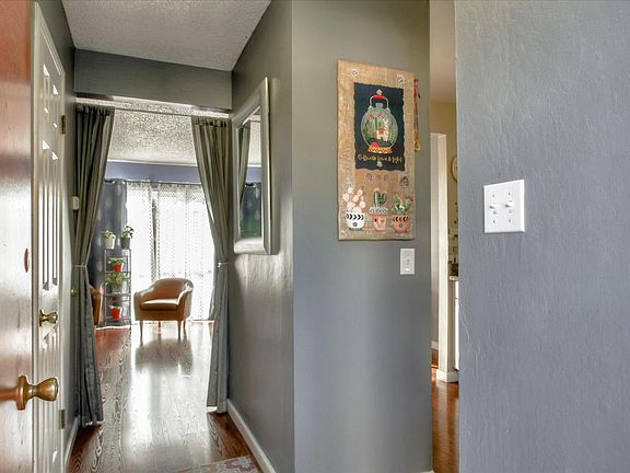 2nd image of 2925 Florence Ave APT 7
