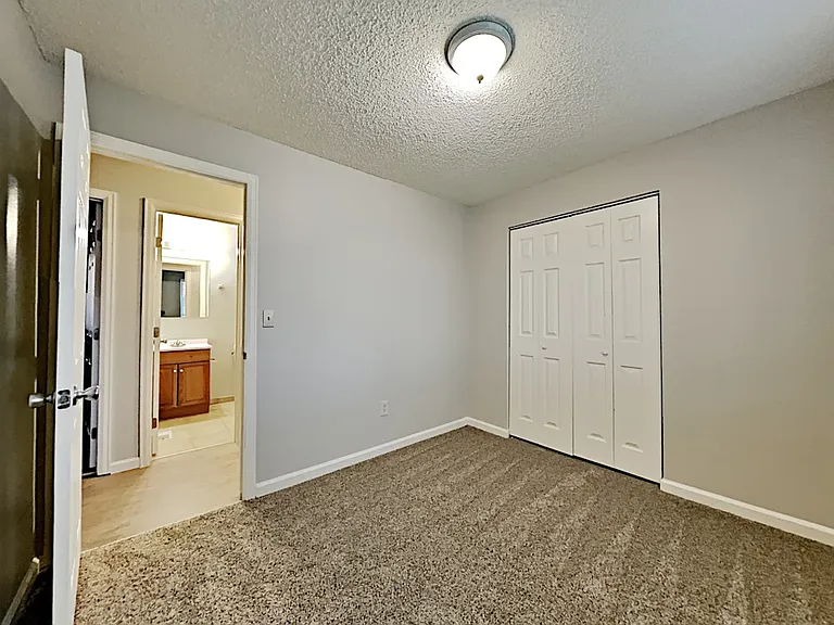 17403 E Eastman Dr — Photo 10