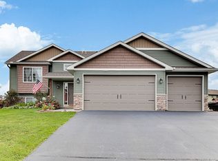 25483 12th Bay W, Zimmerman, MN 55398