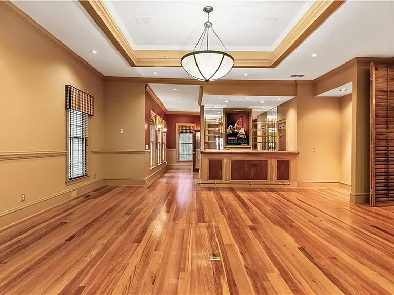 430 W Wesley Rd NW — Photo 32
