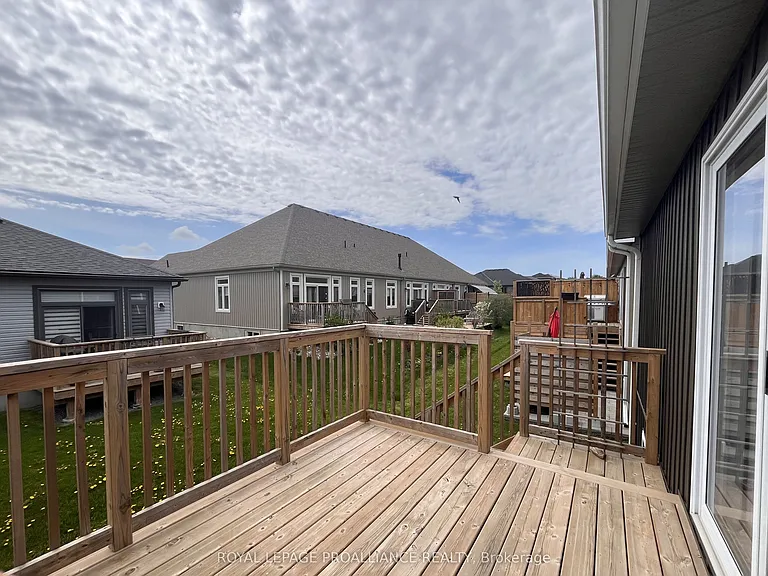 22 Stirling Cres — Photo 26