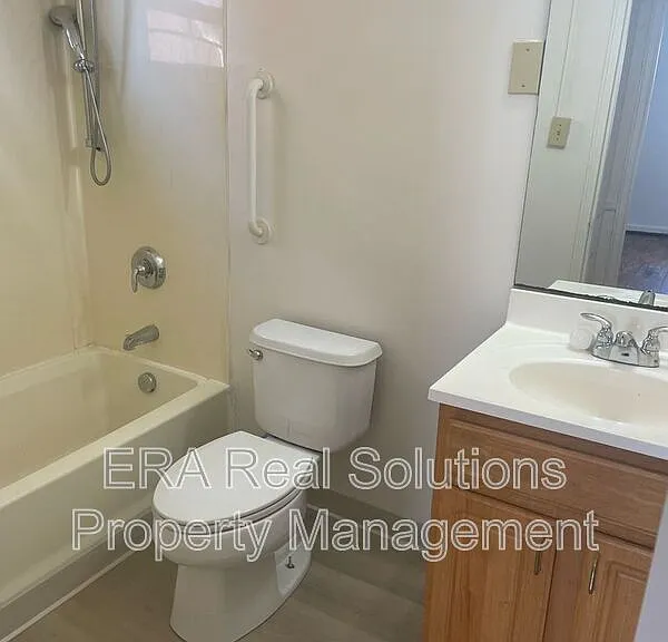 345 Mayfair Blvd #A — Photo 3