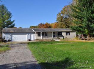 8435 Dixboro Rd, South Lyon, MI 48178