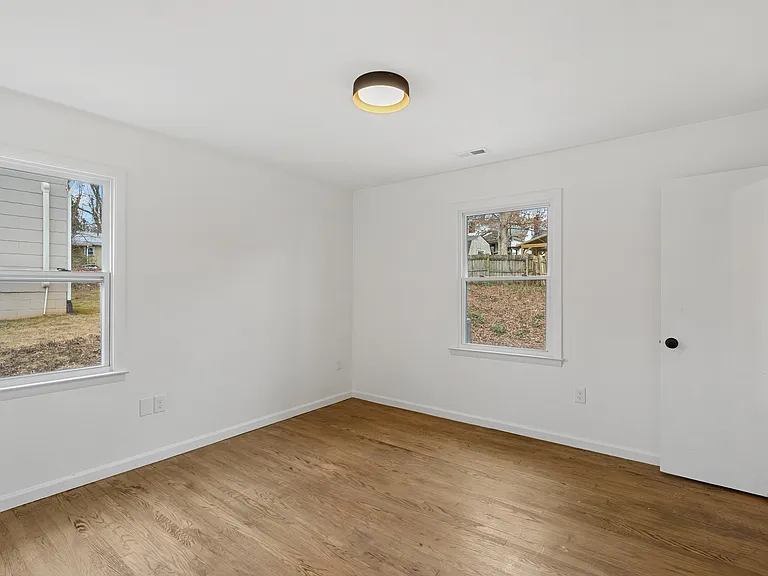 7 Browndale Rd — Photo 13