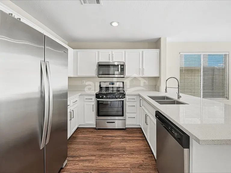 9438 Havasu Canyon Ave — Photo 3