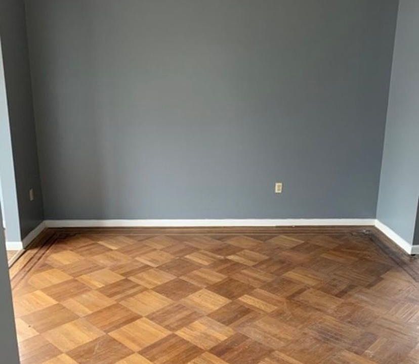 1st image of 65 Quabeck Ave Floor 2