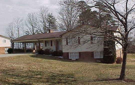 1st image of 2568 Brentwood Cir