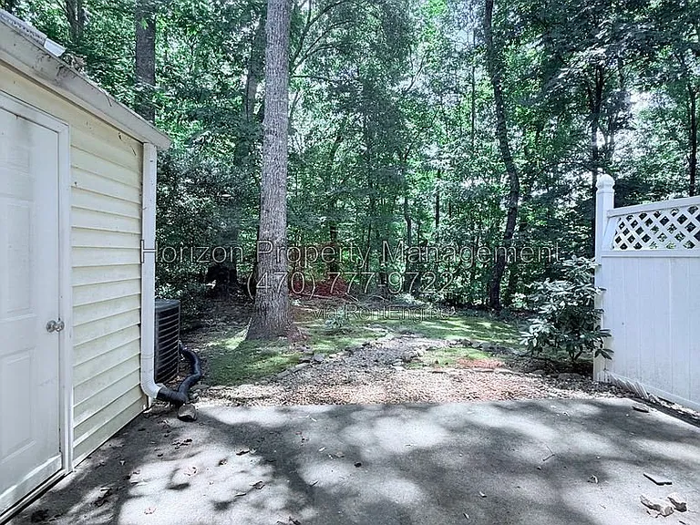 4042 Hidden Hollow Ter #B — Photo 7