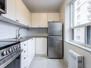 165 Erskine Ave #BACHELOR, Toronto, ON M4P1Y8