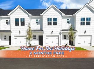 1048 Wildflower Dr, Wilmington, NC 28412