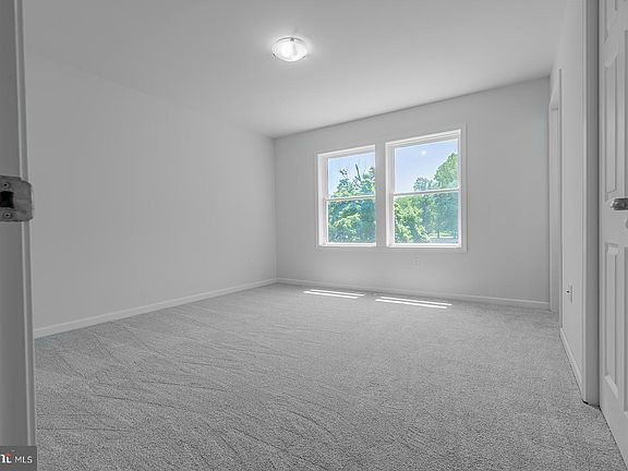 5th image of 267 Elm St