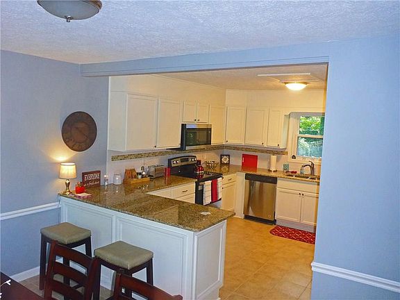 4th image of 2411 Rock Creek Dr SW