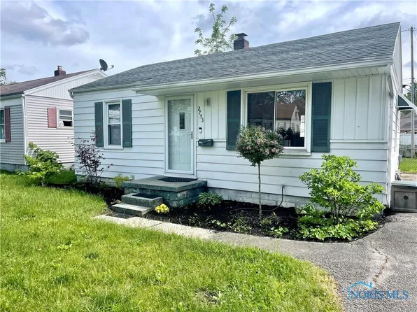 2753 Eldora Dr, Toledo, OH 43613