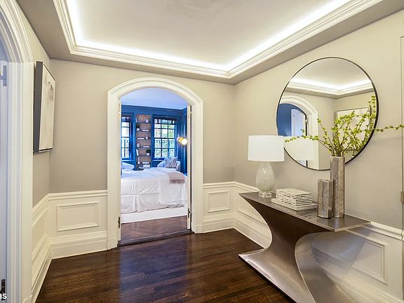 3rd image of 447 E 57th St APT 2A