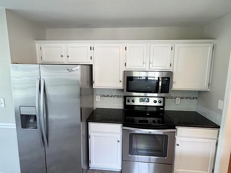 102 Sunset Cir — Photo 4