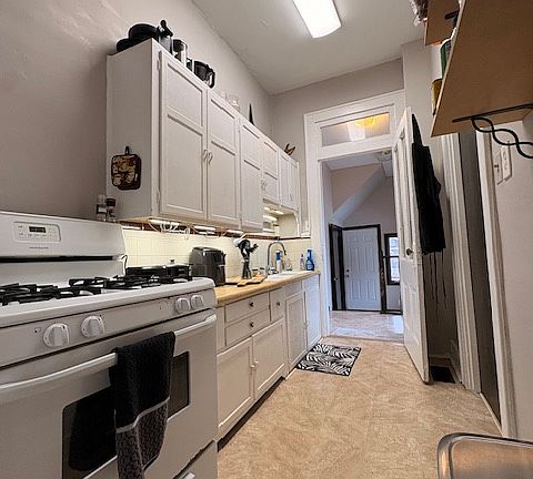 5th image of 640 Woodruff Place Middle Dr #1