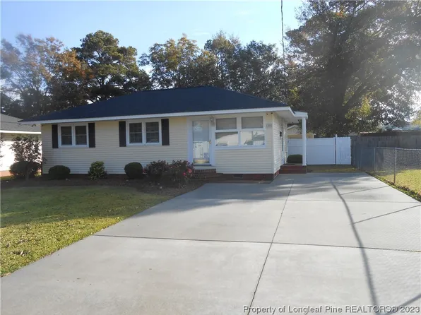 1402 Vance Dr, Lumberton, NC 28358
