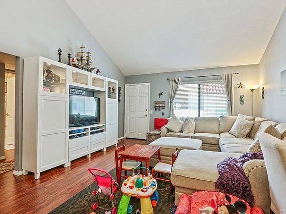 3rd image of 1335 Newport Ave APT 308