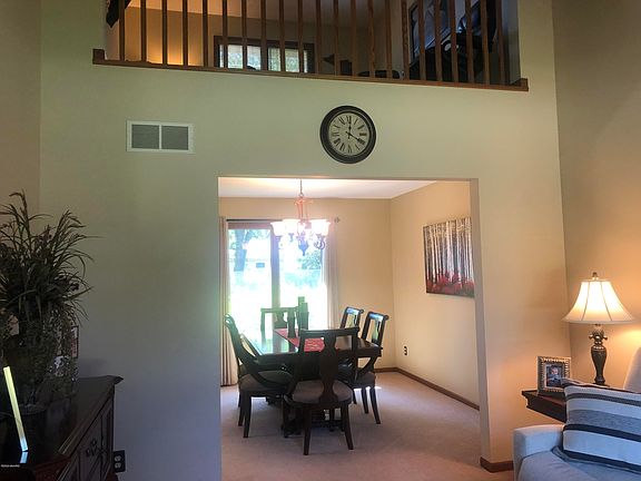 5th image of 1344 Deerfield St